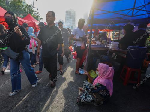 PENGEMIS WARGA ASING DI BAZAR RAMADHAN