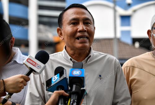 KAPTEN (B) MUHAMMAD YAHAYA