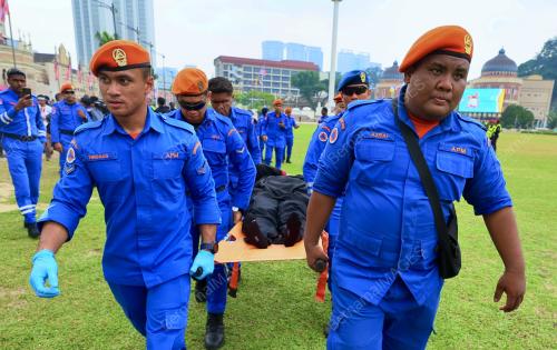 PERHIMPUNAN AMAN 2025