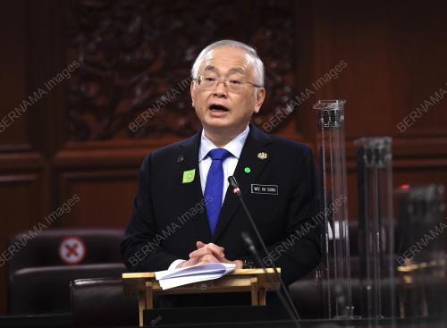 DATUK SERI DR WEE KA SIONG