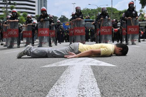 KL36_28042012_BERSIH3