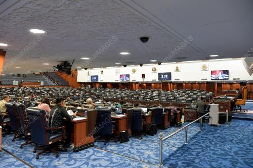 MESYUARAT KEDUA PENGGAL KELIMA PARLIMEN KE-14