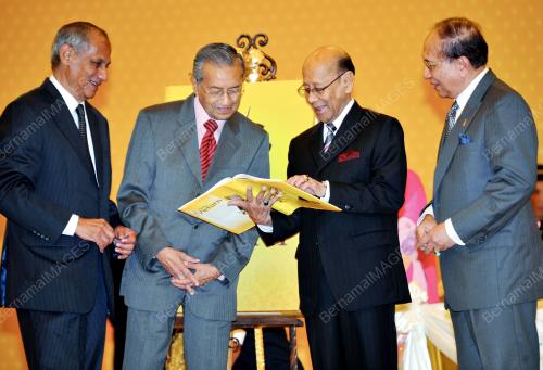 KL36_28112012_AGONG