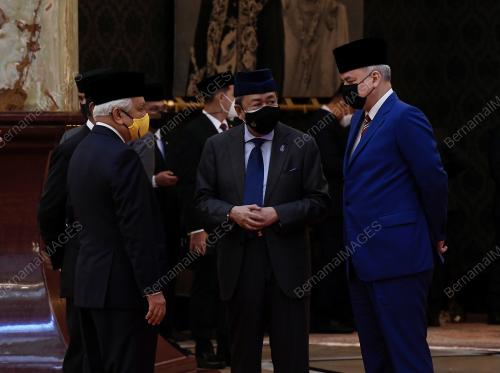 SULTAN SHARAFUDDIN IDRIS SHAH