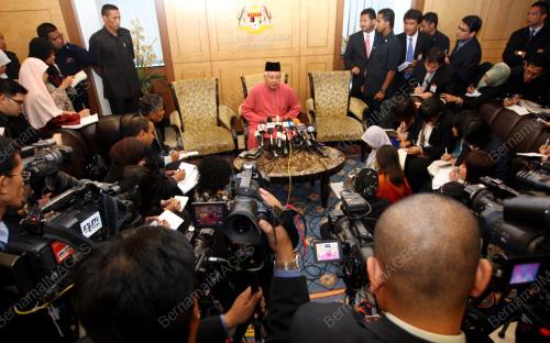 MOHD NAJIB TUN ABDUL RAZAK