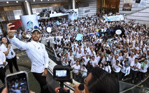 KL36_29112017_LEWIS_HAMILTON_BN201711272666