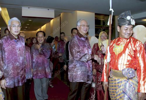 MOHD NAJIB TUN ABDUL RAZAK