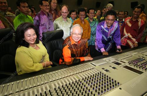 MOHD NAJIB TUN ABDUL RAZAK