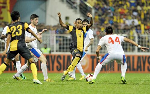 KL37_01032014_BOLA