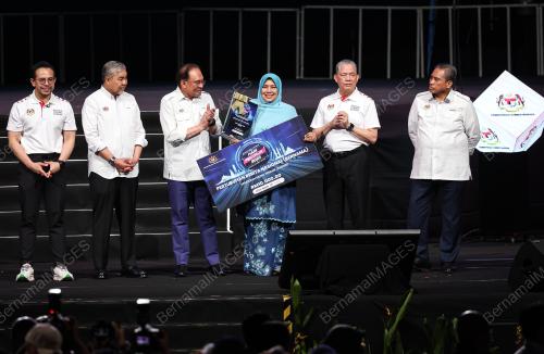 DATUK SERI ANWAR IBRAHIM