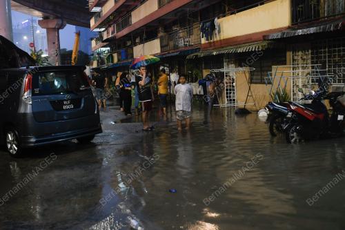 KL37_01102019_BANJIR