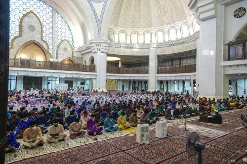 AL SULTAN ABDULLAH RI'AYATUDDIN AL MUSTAFA BILLAH SHAH