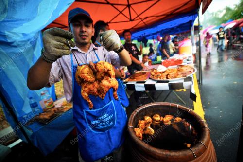 KL37_02072014_BAZAAR