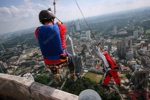 KL37_02102016_BASE_JUMP