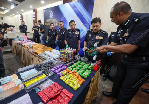 SIDANG MEDIA RAMPASAN DADAH IPK KL