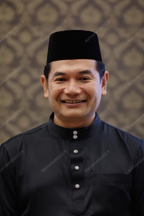 MOHD RAFIZI RAMLI