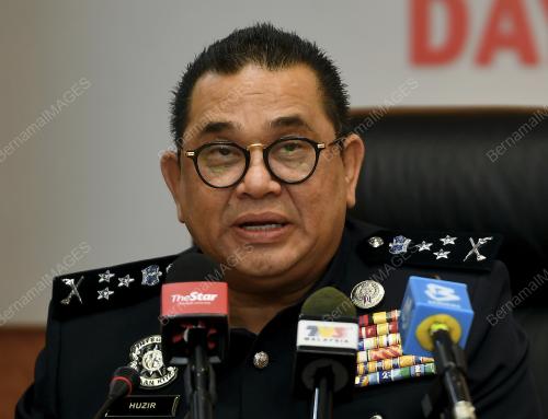 DATUK HUZIR MOHAMED