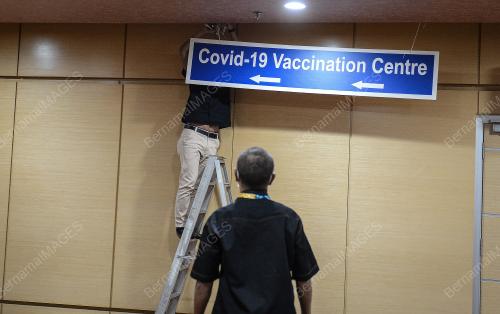 PROGRAM IMUNISASI COVID-19