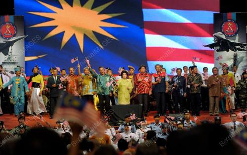 KL37_04092013_TABUNG_PAHLAWAN