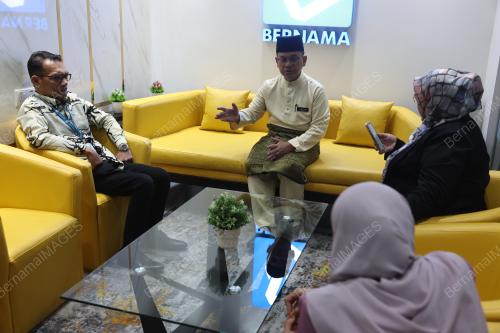 DATUK DR MOHD NA'IM MOKHTAR