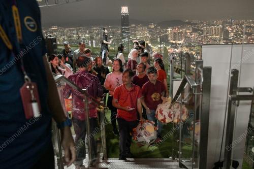 MID AUTUMN FESTIVAL LANTERN WALKABOUT