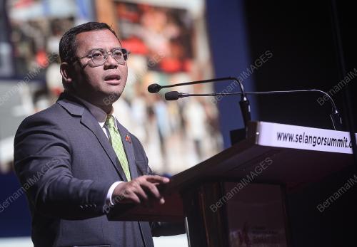 DATUK SERI AMIRUDIN SHARI