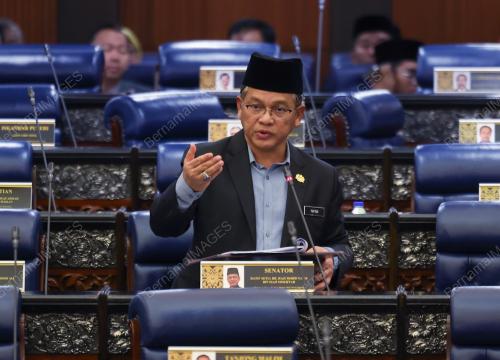 DATUK DR MOHD NA'IM MOKHTAR