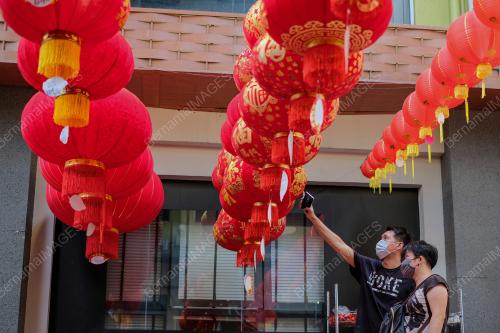 PERSIAPAN MENJELANG TAHUN BARU CINA