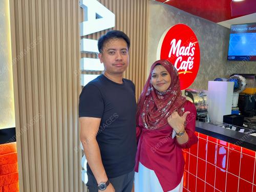 AHMAD'S FRIED CHICKEN