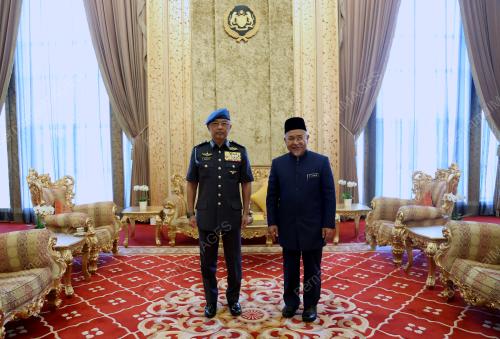 AL-SULTAN ABDULLAH RI'AYATUDDIN AL-MUSTAFA BILLAH SHAH