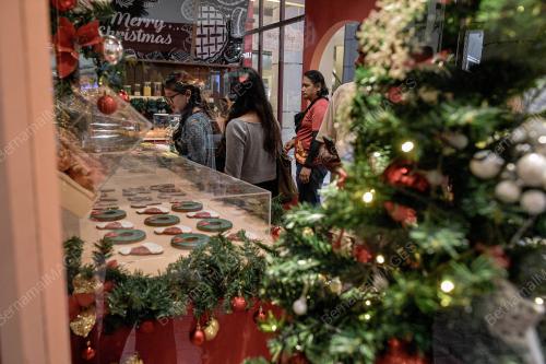 TINJAUAN DEKORASI KRISMAS