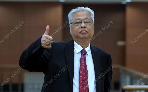 DATUK SERI ISMAIL SABRI YAAKOB