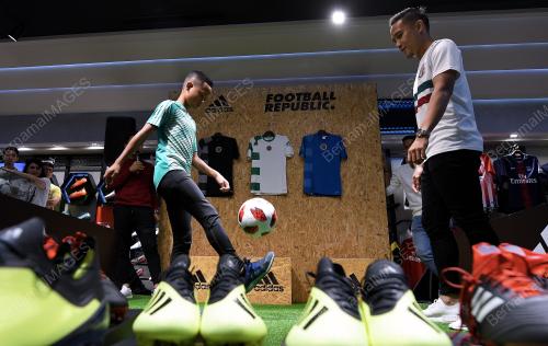 KL37_09082018_ADIDAS_BN201808065098
