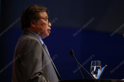 TAN SRI ABANG JOHARI TUN OPENG