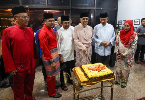 MAJLIS BACAAN YASIN DOA SELAMAT DAN TAHLIL ULANGTAHUN UMNO KE 77