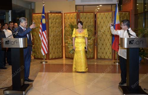 KL37_12062014_KEMERDEKAAN_FILIPINA