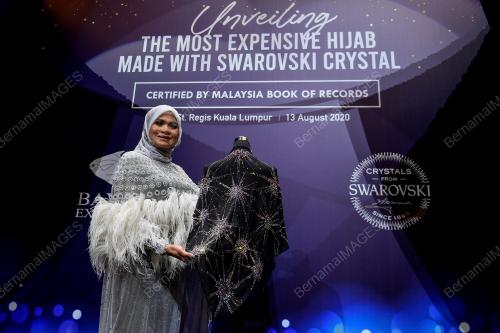 TUDUNG TERMAHAL DI DUNIA BERNILAI RM 100,000