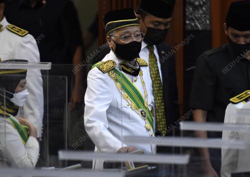 DATUK SERI ISMAIL SABRI YAAKOB