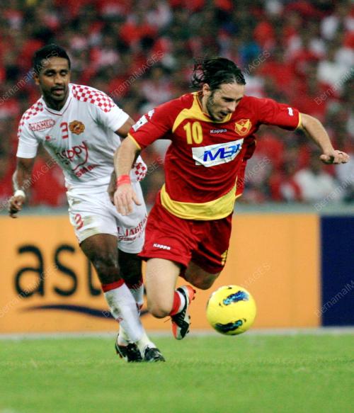 KL37_14022012_BOLA