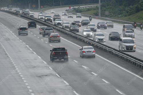 ALIRAN TRAFIK MENGHALA SELATAN