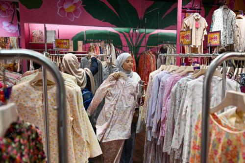KL37_15032026_SHOPPING_RAYA