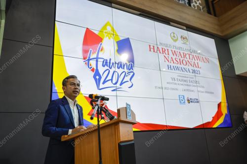 FAHMI FADZIL