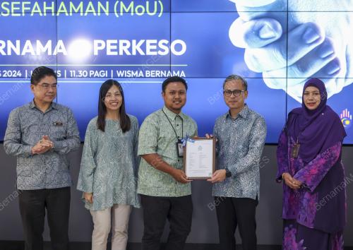 FAHMI FADZIL
