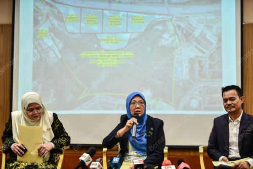 DR ZALIHA MUSTAFA