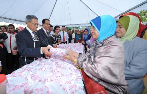 KL37_16072013_MITI