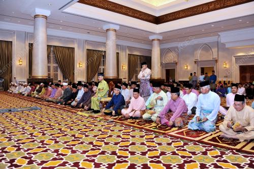 KL37_16102012_AGONG1