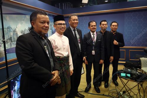 FAHMI FADZIL