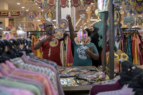 PERSIAPAN AKHIR DEEPAVALI