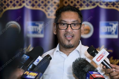 DATUK SERI FAIZAL AZUMU