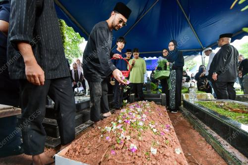PENGEBUMIAN ALLAHYARHAM TUN HANIF OMAR